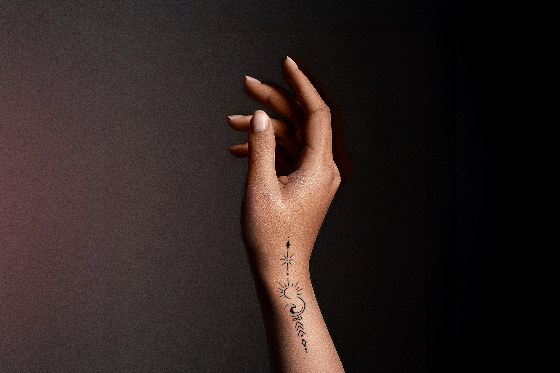 Minimalism in Ink: The beauty of delicate strokes and powerful meanings